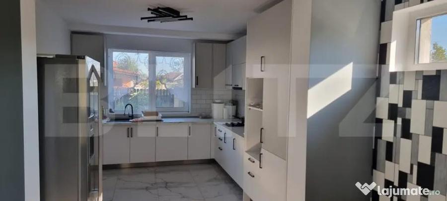 Casă cu 3 camere cu Teren 300 Mp în Dumbrăvița