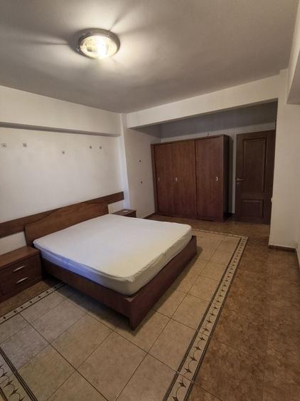 PROPRIETAR inchiriez 2 camere decomandat, Unirii(vis-a-vis de Cocor) - 3