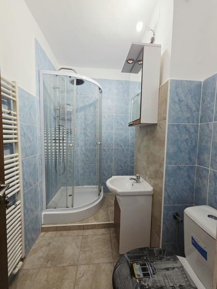 Apartament cu 2 camere semidecomandat în Micro 17