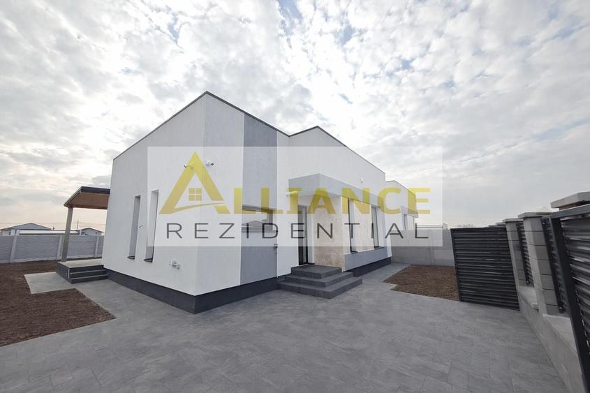 Casă individuală cu 3 camere decomandat cu Canalizare în Berceni