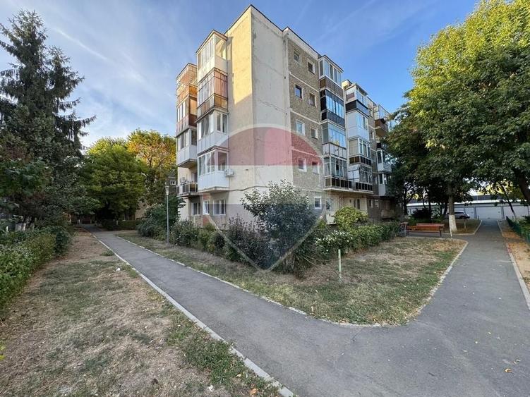 Garsonieră semidecomandată, mobilată în UTA