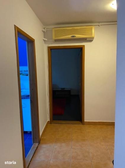 Apartament cu 3 camere decomandat, mobilat în Spitalului