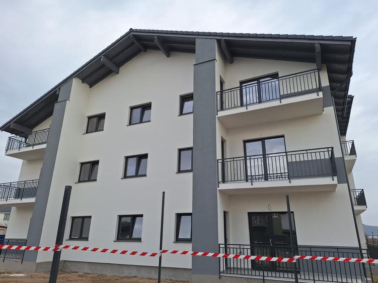 Apartament cu 2 camere decomandat în Șelimbăr
