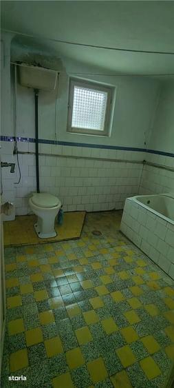 Casă cu 4 camere cu Teren 3382 Mp în Ulmi