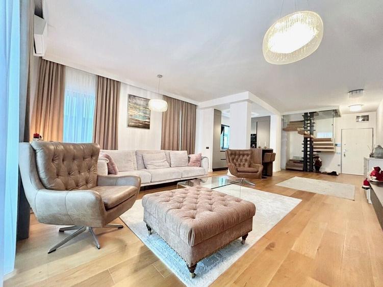 Apartament cu 4 camere decomandat, mobilat în Iancu Nicolae