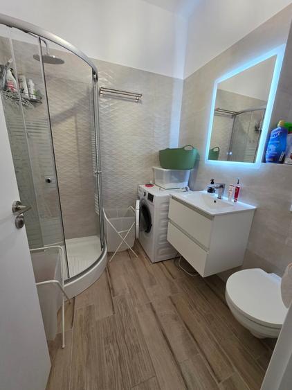 Apartament cu 2 camere semidecomandat în Titan