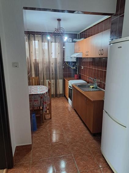 Apartament cu 2 camere în Drumul Carului