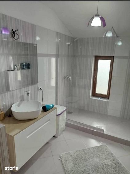 Casă cu 4 camere cu Teren 600 Mp în Nord