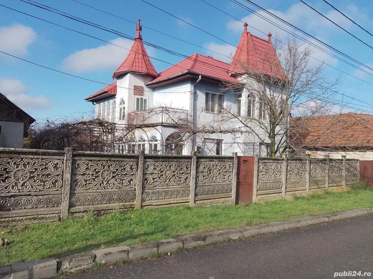 Casă cu 6 camere în Central