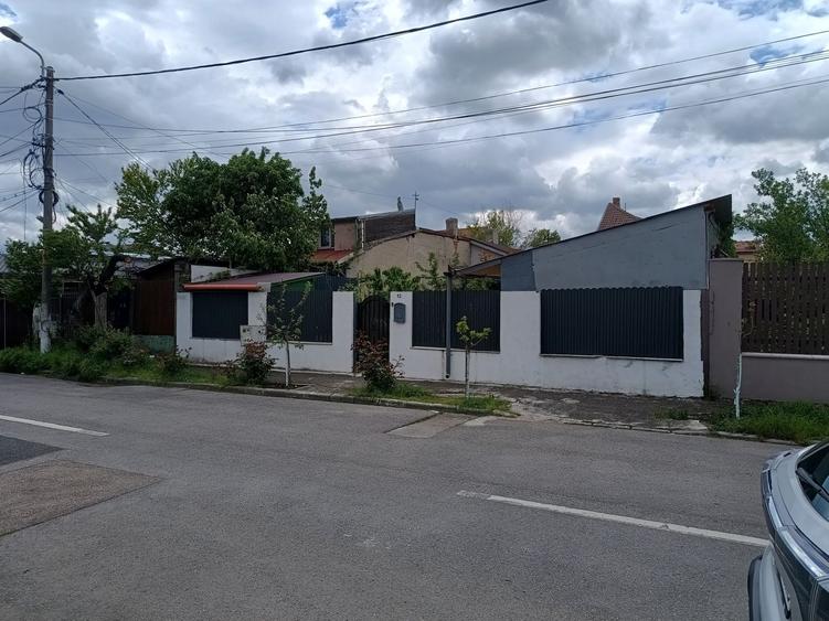 Casa - Sector 1 + teren - Chitila - 2