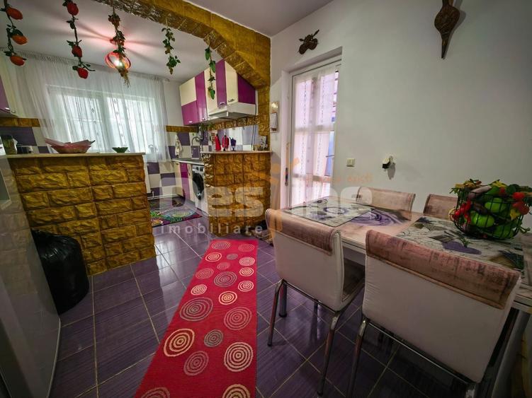 Casă individuală cu 5 camere cu Canalizare în Bălteni