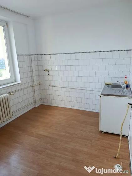 Apartament cu 2 camere str Herculane - 2