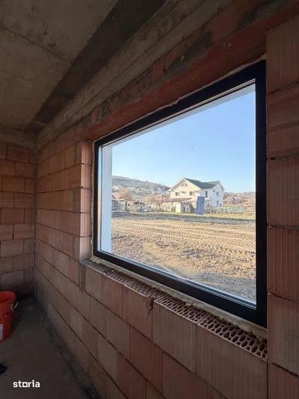 Casă cu 4 camere cu Teren 500 Mp în Dezmir