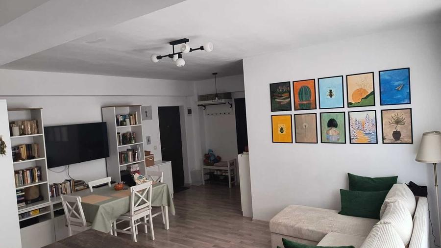 Apartament cu 2 camere decomandat în Exterior Vest