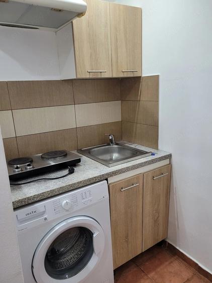 Garsonieră semidecomandată în Buziașului