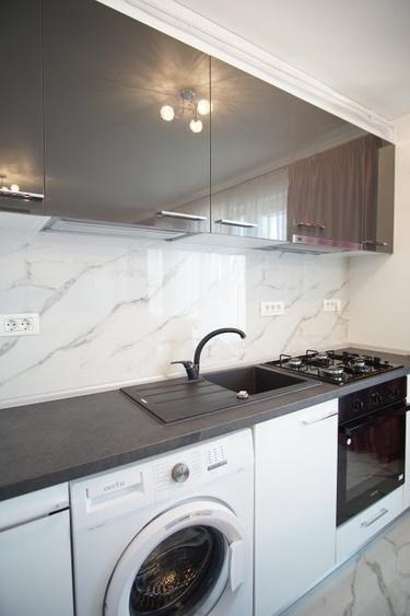 Apartament cu 3 camere decomandat, mobilat în Mihai Bravu