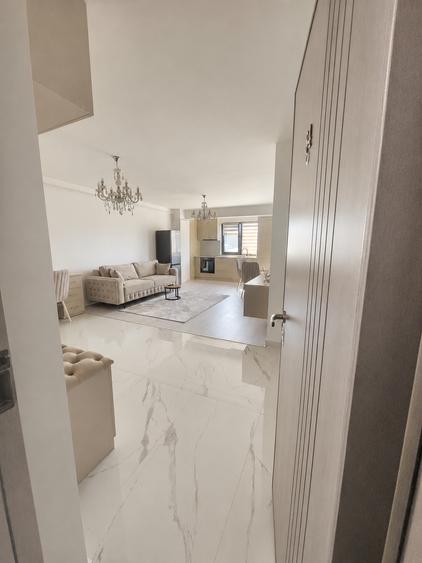 Apartament cu 2 camere semidecomandat în Vișani