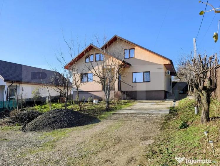 Casă cu 3 camere cu Teren 600 Mp în Tomești
