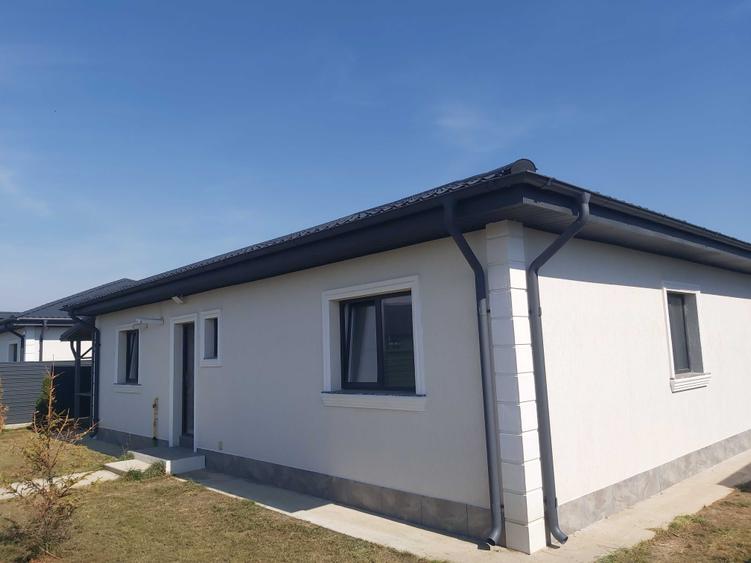 Casă cu 3 camere în Cordun