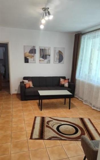 Apartament cu 3 camere semidecomandat, mobilat în Obor