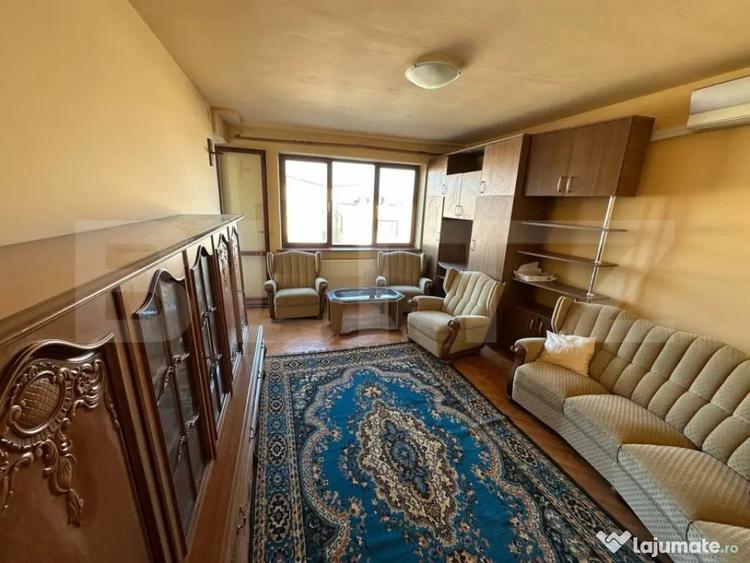 Apartament cu 3 camere decomandat în Kogălniceanu