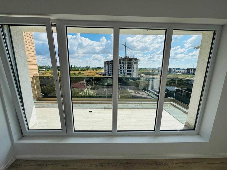 Apartament cu 3 camere decomandat în Titan