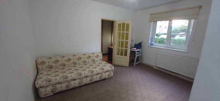 Apartament cu 2 camere nedecomandat în Central