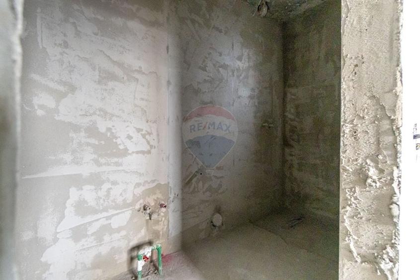 Casă individuală cu 5 camere cu Teren 800 Mp în Hărman