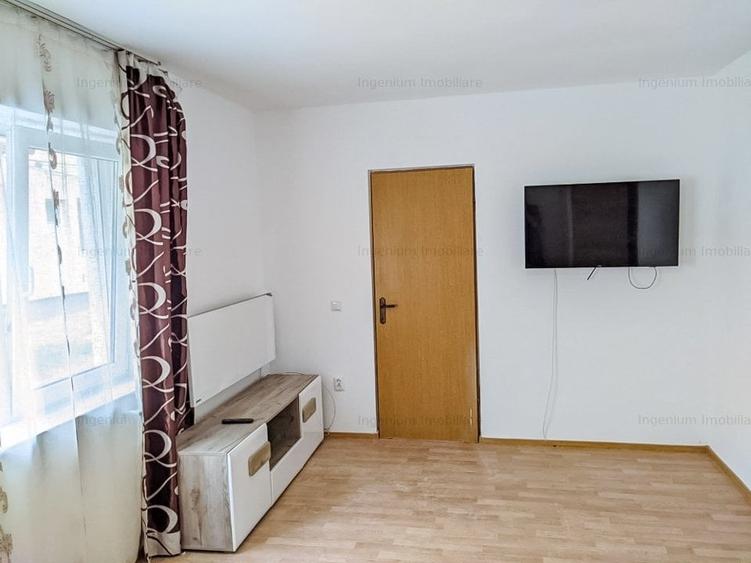 Garsonieră semidecomandată în Central — fotografia 3
