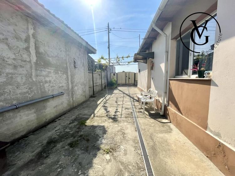 Casă individuală cu 3 camere cu Canalizare în Ovidiu