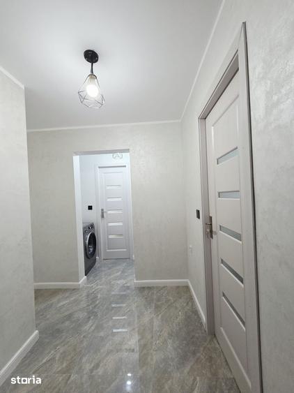 Apartament cu 2 camere decomandat în Micro 17