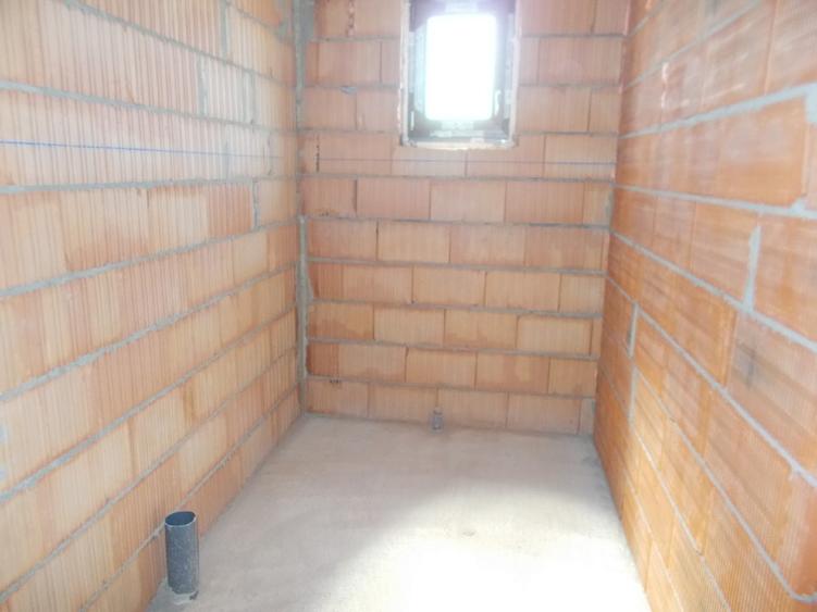 Casă individuală cu 4 camere cu Teren 520 Mp în Giroc