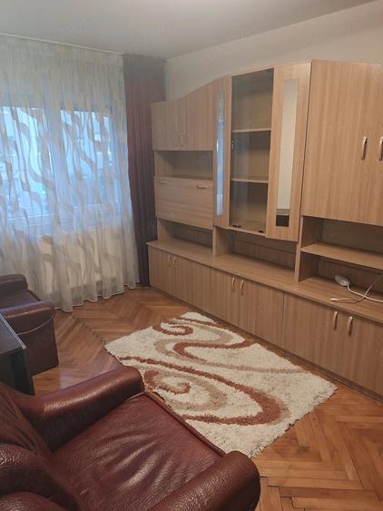 Apartament cu 2 camere semidecomandat în Săsar
