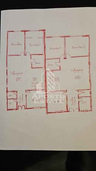 Duplex cu 8 camere cu Canalizare în Exterior Nord