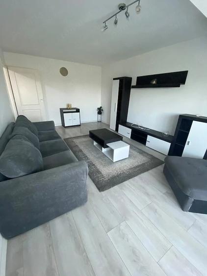 vand apartament cu 2 camere decomandat An 2020 Cal. Girocului-Esso 95.000 Euro Neg - 4
