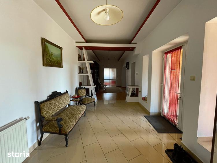 Casă cu Teren 867 Mp în Central