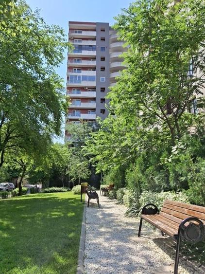 Apartament cu 3 camere decomandat, mobilat în Bucureștii Noi