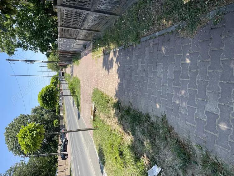 Teren de 3255 mp, în Central