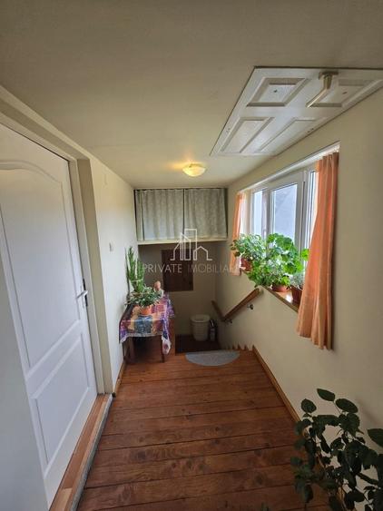 Casă individuală cu 5 camere cu Canalizare în Exterior Nord