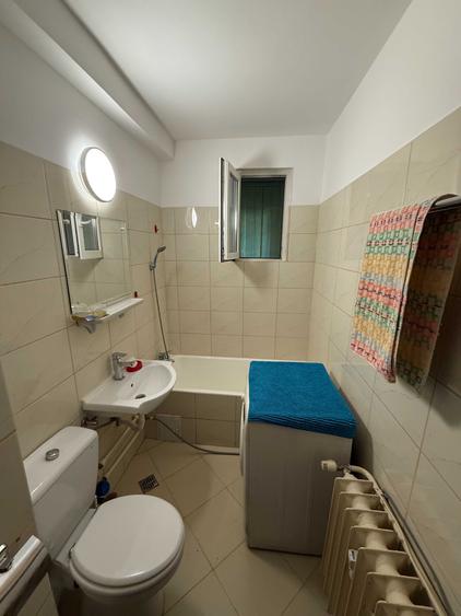Apartament cu 2 camere semidecomandat în Iancului