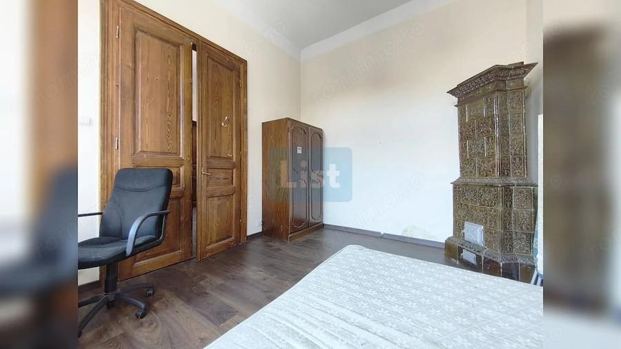 Apartament cu 4 camere semidecomandat în Ultracentral