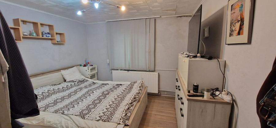 Casă individuală cu 3 camere cu Canalizare în Tuzla