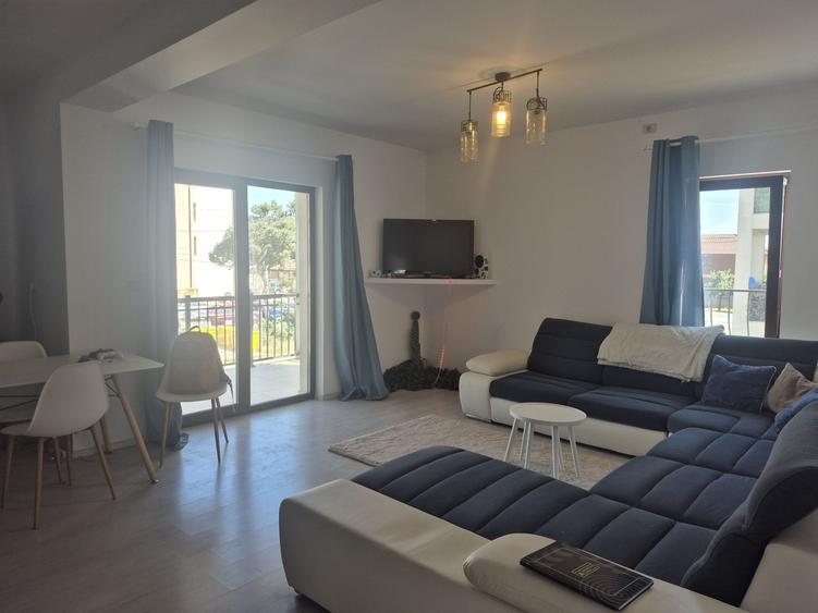 Apartament cu 3 camere decomandat în Rudicica