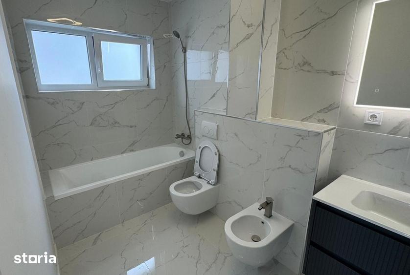 Apartament cu 3 camere decomandat în Cristian