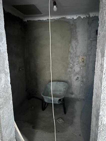 Casă cu 2 camere cu Teren 10 Mp în Eroii Revoluției