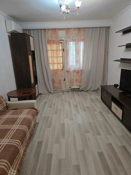 Apartament cu 3 camere decomandat în Orizont