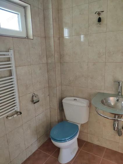Casă cu 4 camere cu Teren 1000 Mp în Lăpuș