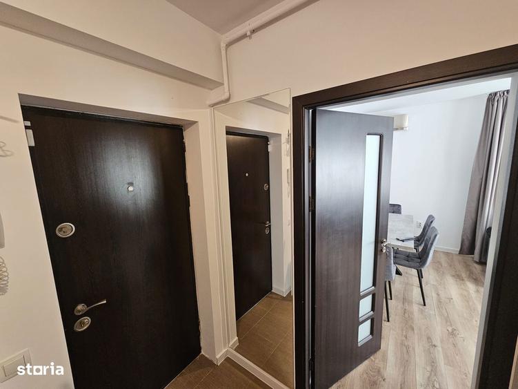 Apartament cu 3 camere, mobilat în Faleza Nord