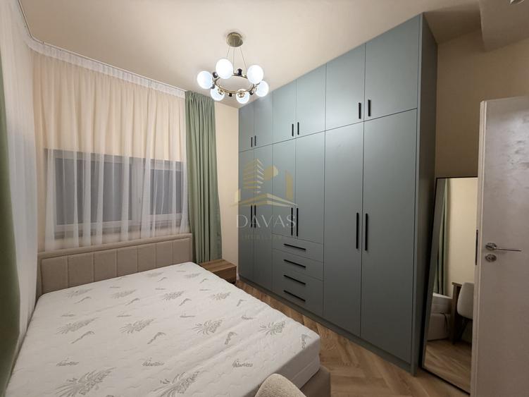 Apartament cu 3 camere decomandat, mobilat în Între Lacuri