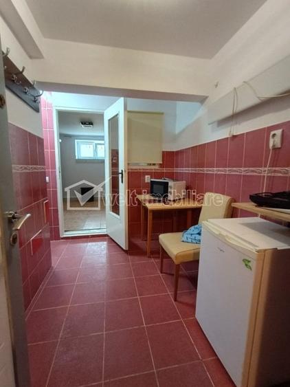 Garsonieră decomandată în Central